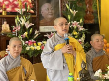 hinh-anh-sinh-hoat-va-luu-niem-cua-chu-ton-duc-ni-tai-ha-truong-11.jpg