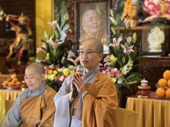 hinh-anh-sinh-hoat-va-luu-niem-cua-chu-ton-duc-ni-tai-ha-truong-17.jpg